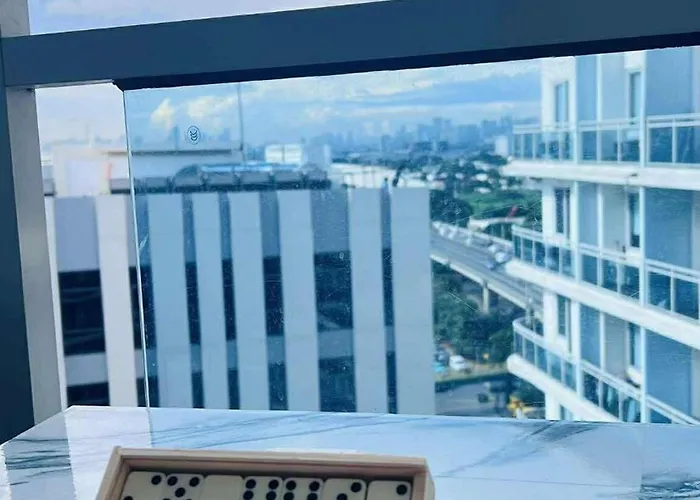 L A Azure Staycation *