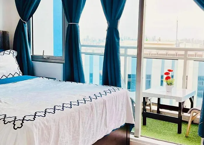 L A Azure Staycation *