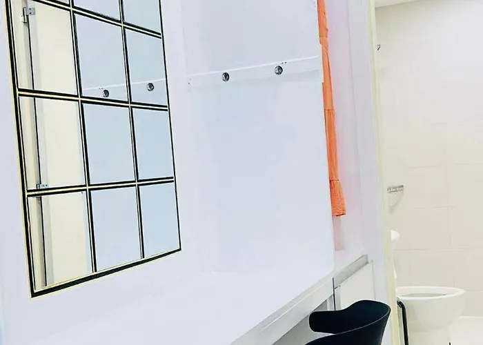 Aparthotel L A Azure Staycation Manila